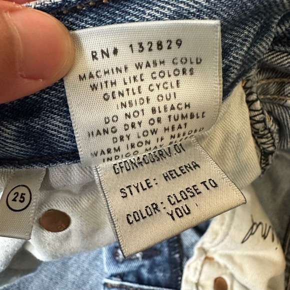 GRLFRND The Helena Straight Leg Jean in Close To You Raw Hem - Picture 11 of 14